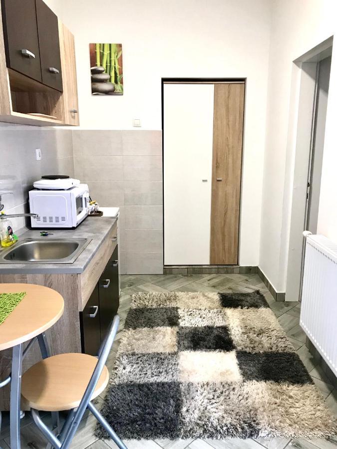 Zen Apartmani زرنيانين المظهر الخارجي الصورة