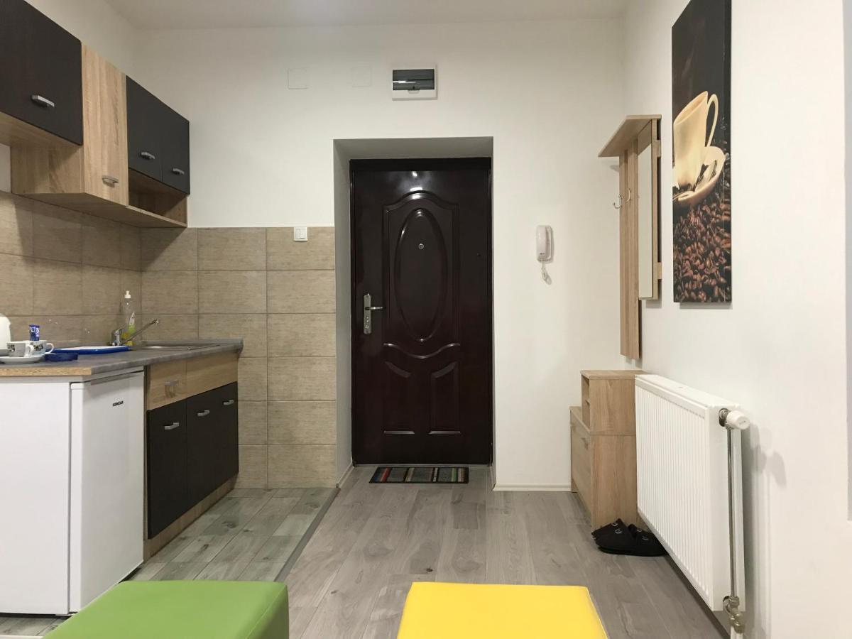 Zen Apartmani زرنيانين المظهر الخارجي الصورة